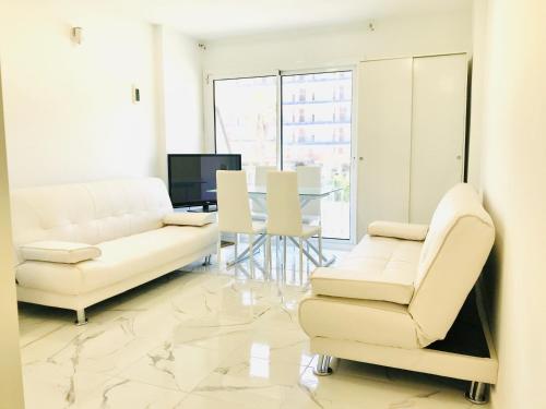 Modern and design studio near the beach with large swimming pools
