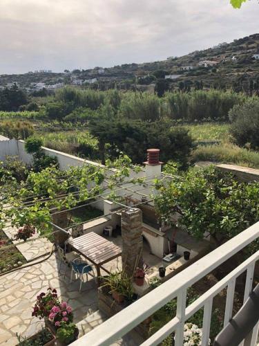 Fotografie z fotogalerie ubytování Villa Koula v destinaci Batsi