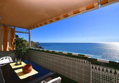 Apartamento en playa semi-privada, Benalmádena – Updated 2022 ...