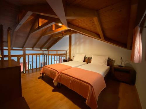 Posteľ alebo postele v izbe v ubytovaní Lefkada Villas by Omikron Selections