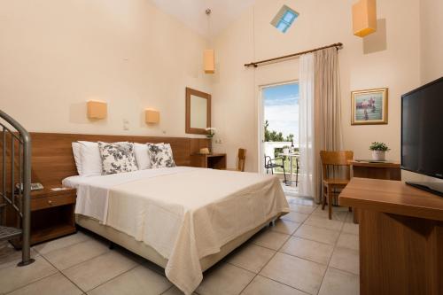 Gallery image of Louloudis Boutique Hotel in Skala Rachoniou
