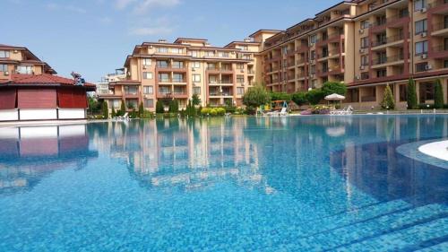 Πισίνα στο ή κοντά στο Magic Dreams Apart Complex Studio Sveti Vlas