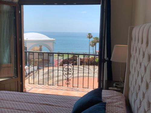 APARTAMENT MANSION BEACHFRONT - Apartments with ...
