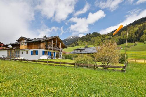 "Haus Bellevue" - Annehmlichkeiten von 4-Sterne Familien-und Wellnesshotel Viktoria nebenan können mitgenutzt werden