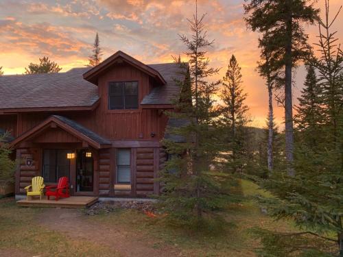 Family fun with resort and private hot tub