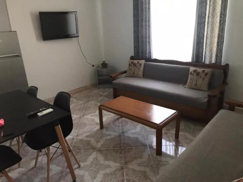 Gjoni's Apartment - Imazhi 12