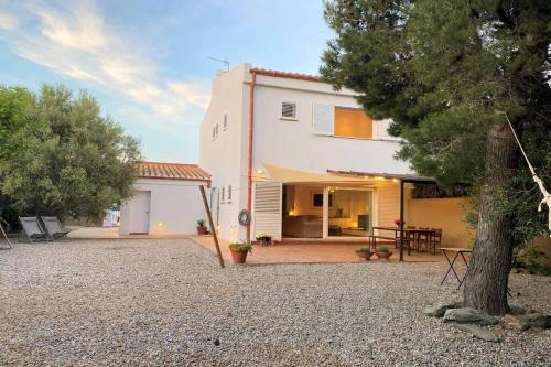 LLEBEIG -Casa mediterránea con gran jardín