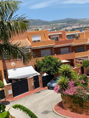 Villa with heated private pool, sea view& turkish sauna