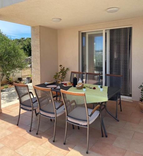 Holiday house Anela – Photos 3