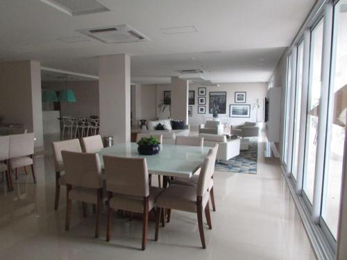 Uma área de estar em Flat Super Aconchegante no DNA - Proximo ao Vaca Brava