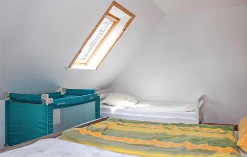 Gallery image of 2 Bedroom Awesome Apartment In Wurster Nordseekste in Heuhausen
