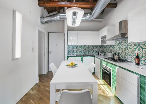 The Silver Lava - design apartment and spa photo 20