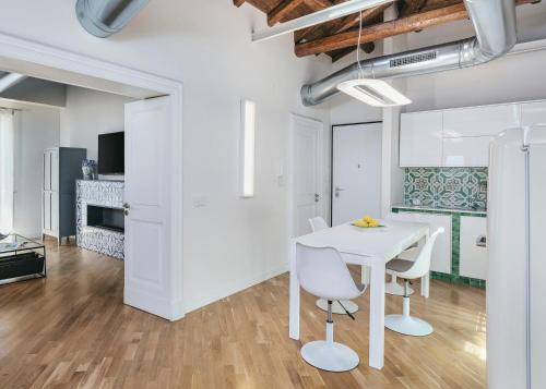 The Silver Lava - design apartment and spa photo 23