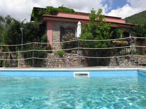 ChiusanicoにあるAgriturismo La Vignaのギャラリーの写真