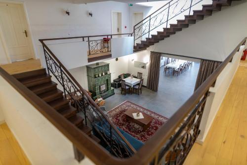 an overhead view of a staircase in a house at Veranda Panzio in Remetea