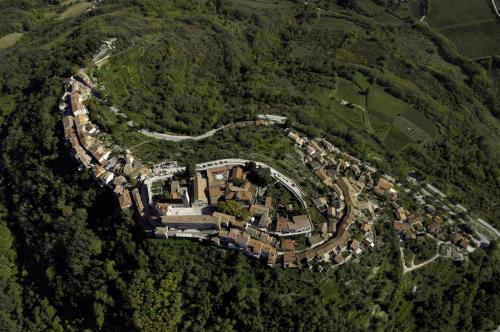 Holiday house in Svetvincenat with Terrace, Air conditioning, WIFI, Washing machine (4843-1)