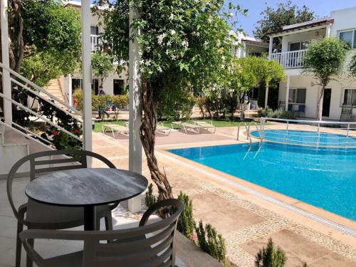 Fotografie z fotogalerie ubytování Hotel Gumusluk v destinaci Gumusluk