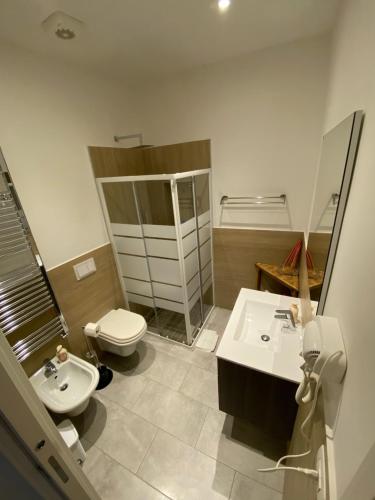 A bathroom at Alloggio al mare