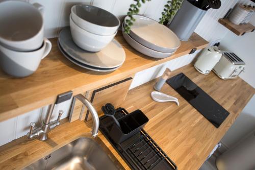 Kuchyň nebo kuchyňský kout v ubytování Cruinn Bheinn Luxury Self Catering Apartments