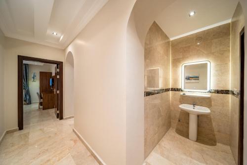 Kúpeľňa v ubytovaní Red Sea Seasons Hotel Suites