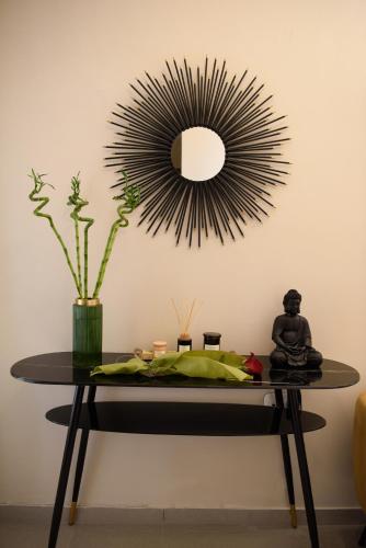 Regina's Downtown Apartment by CorfuEscapes