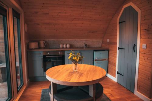 Η κουζίνα ή μικρή κουζίνα στο Volcano Cabins