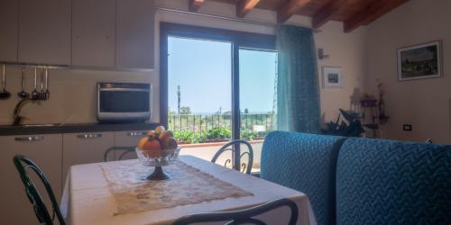 Μια τηλεόραση ή/και κέντρο ψυχαγωγίας στο Casa Vacanze " IS MERIS "