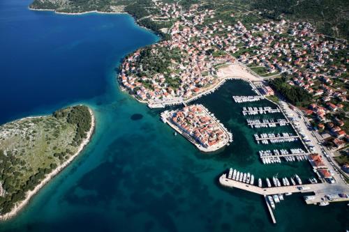 Apartment in Vodice with balcony, air conditioning, WiFi (4323-1)