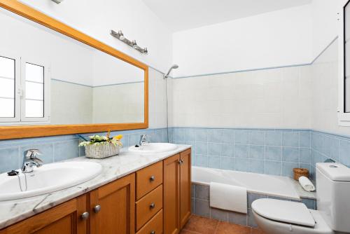 Ένα μπάνιο στο Villa Menorca BAY 4 by Mauter Villas