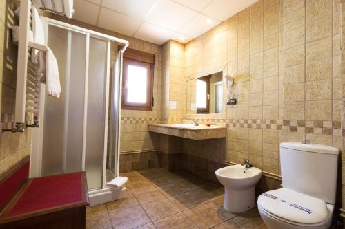 HOTEL BOUTIQUE REINA MORA (İspanya Granada) - Booking.com