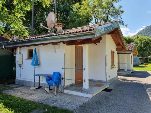 Φωτογραφία από το άλμπουμ του Bungalows in Camping Solarium σε Domaso