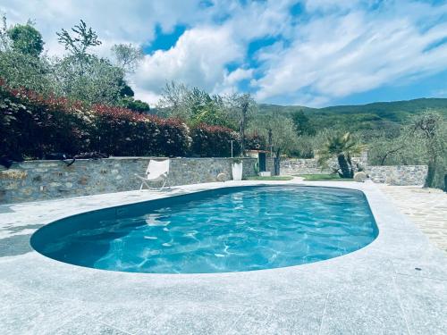 Bazén v ubytovaní Casa vacanze gli ulivi alebo v jeho blízkosti