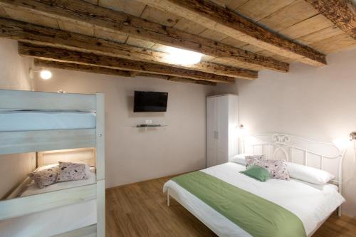 Gallery image of Guesthouse Centrum B&B in Izola