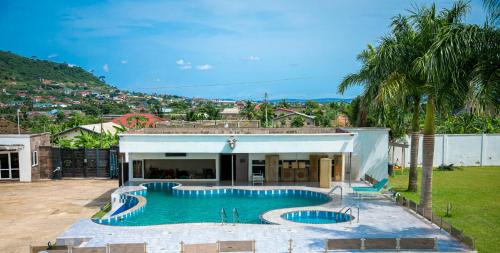 Bazén v ubytování St Georges Height nebo v jeho okolí