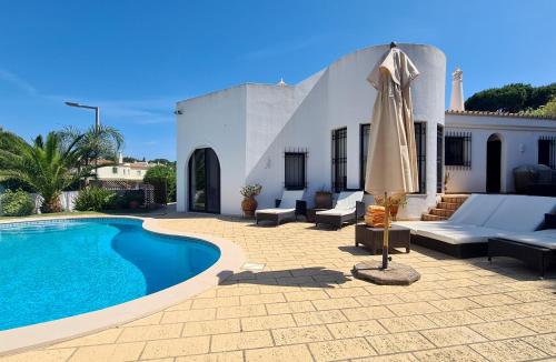 Πισίνα στο ή κοντά στο Dunas Douradas Beach Villa