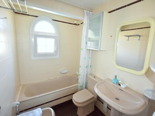 Kúpeľňa v ubytovaní Apartamento la Isla Javea - 5008