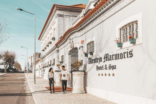 Foto dalla galleria di Alentejo Marmòris Hotel & Spa, a Small Luxury Hotel of the World a Vila Viçosa
