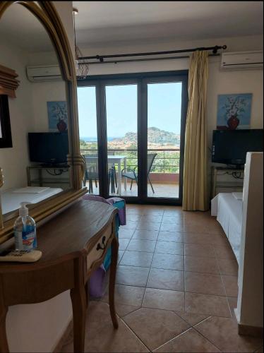 Gallery image of Golden view apartments Myrina Limnos in Mirina