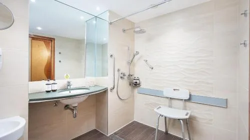 voco St. David's Cardiff by IHG photo 3