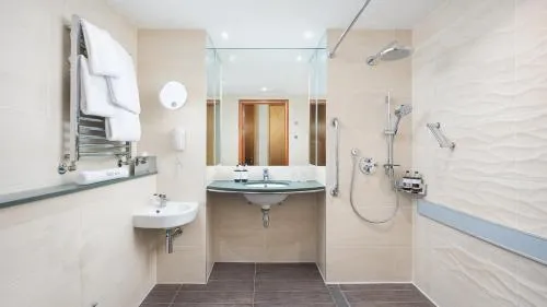voco St. David's Cardiff by IHG photo 4