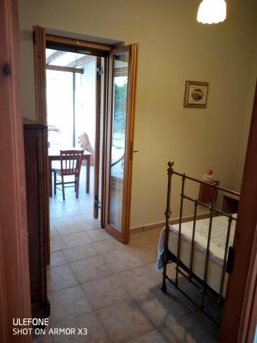Кровать или кровати в номере Villa Leonton with a private pool