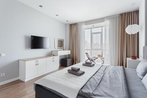 White Apartment in 12 Floor – Photos 4