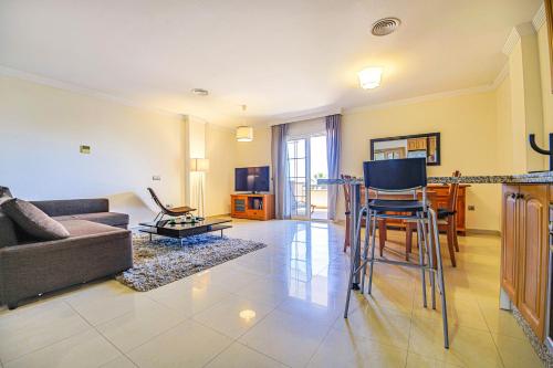 Estupendo apartamento con vistas al mar
