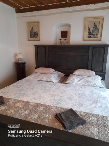 Кровать или кровати в номере Atelier Spojovaci