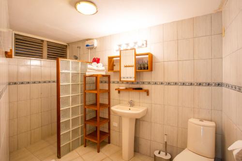 Et badeværelse på Villa Bougainville