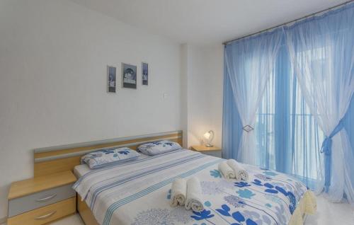 Postel nebo postele na pokoji v ubytování Apartment in Rovinj with Terrace, Air condition, WIFI, Washing machine (4686-2)