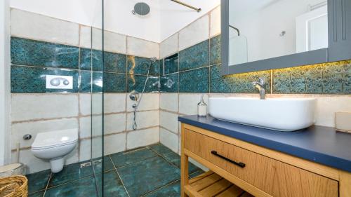 ห้องน้ำของ Kaya Köy'de Özel Havuzlu, 5 Yatak Odalı Lüks Villa Albera