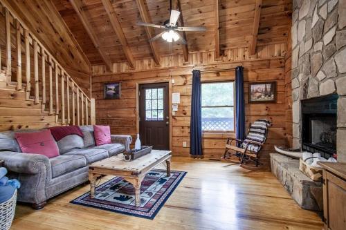 Cabin in the Woods w/ Hot Tub photo 56