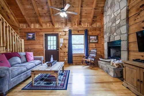 Cabin in the Woods w/ Hot Tub photo 59