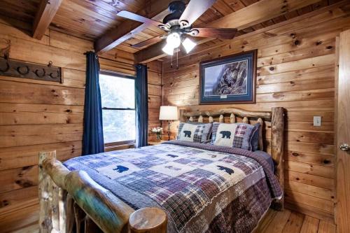 Cabin in the Woods w/ Hot Tub photo 66